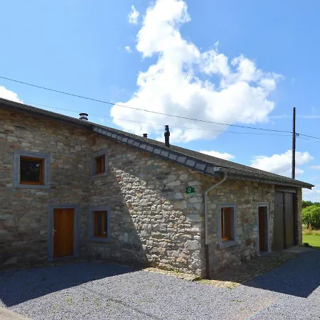 Spacious House With Sunny Garden Burtonville