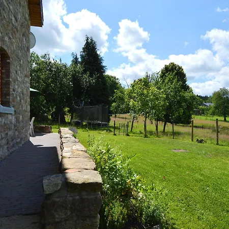 Forest-edge Stay, * Burtonville