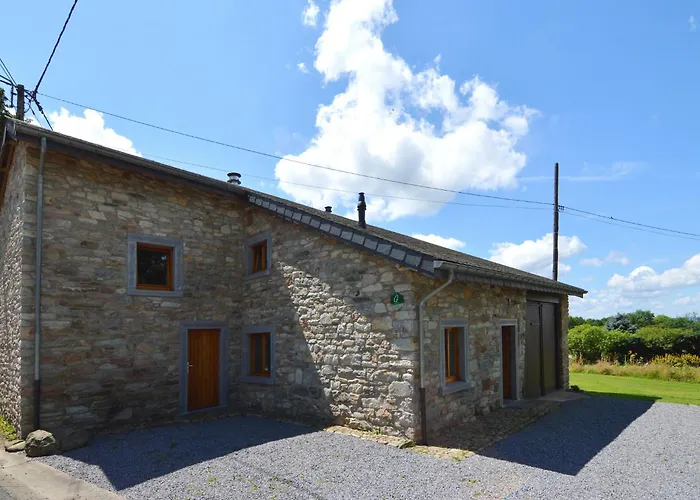 Forest-edge Stay, Ferienhaus Burtonville